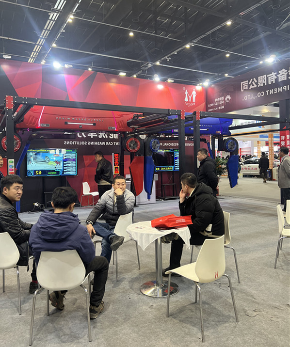 上海有愛洗車設備在北京（順義區(qū)新國展二期A2-34008）第二天啦??！